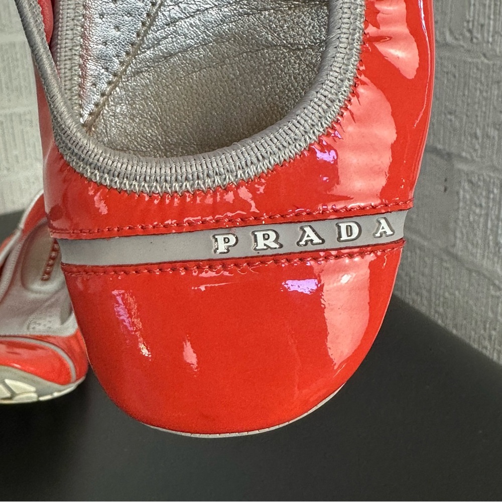 Prada Buffalo Lux Orange Silver Patent Leather Scrunch Ballet Flats Size 36 - Picture 14 of 16